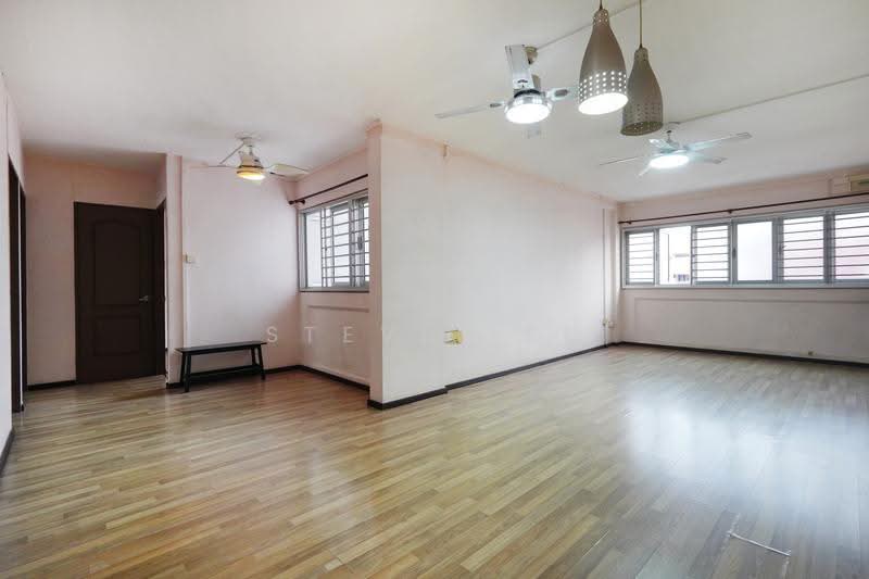 524 Hougang Avenue 6, 524 Hougang Avenue 6, Hougang / Punggol / Sengkang, 3 Bedrooms, 1,130 sqft, HDB Flat For Sale, by Steve Lee, 500254740 - Living Room - PropertyGuru.com.sg