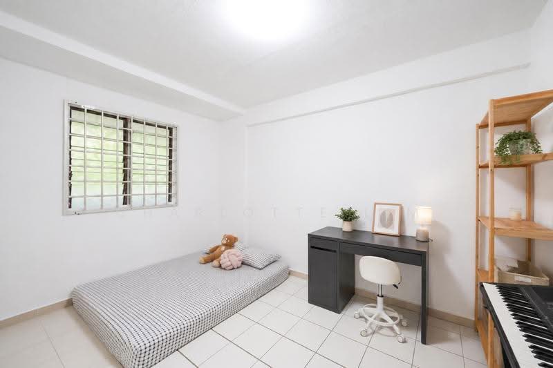 506 Bukit Batok Street 52, 506 Bukit Batok Street 52, Dairy Farm / Bukit Panjang / Choa Chu Kang, 2 Bedrooms, 646 sqft, HDB Flat For Sale, by Charlotte Lim, 500254742 - Bedroom - PropertyGuru.com.sg