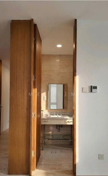 Kim Lin Park, Jln Tupai, Tanglin / Holland / Bukit Timah, 5 Bedrooms, 6,144 sqft, Detached House For Rent, by Mey Lim, 500254746 - Bathroom - PropertyGuru.com.sg