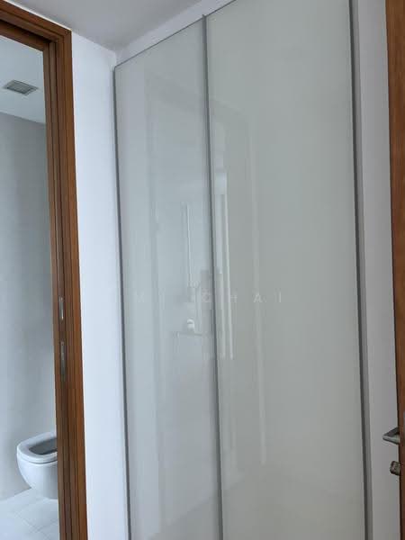 76 Shenton, 76 Shenton Way, Chinatown / Tanjong Pagar, 1 Bedroom, 593 sqft, Apartment For Rent, by Emi Chai, 500254749 - Bathroom - PropertyGuru.com.sg