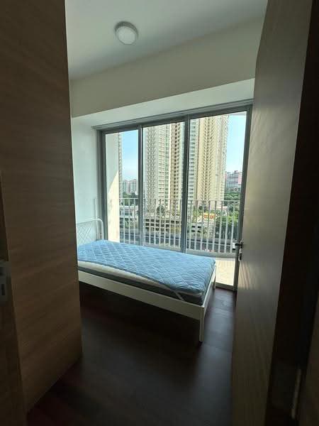 Queens Peak, 1 Dundee Road, Alexandra / Commonwealth, 2 Bedrooms, 775 sqft, Condominium For Sale, by Henry Lim, 500254758 - Bedroom - PropertyGuru.com.sg