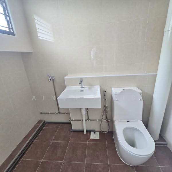 361 Yung An Road, 361 Yung An Road, Boon Lay / Jurong / Tuas, 3 Bedrooms, 1,173 sqft, HDB Flat For Sale, by Ainon Talib, 500254760 - Bathroom - PropertyGuru.com.sg
