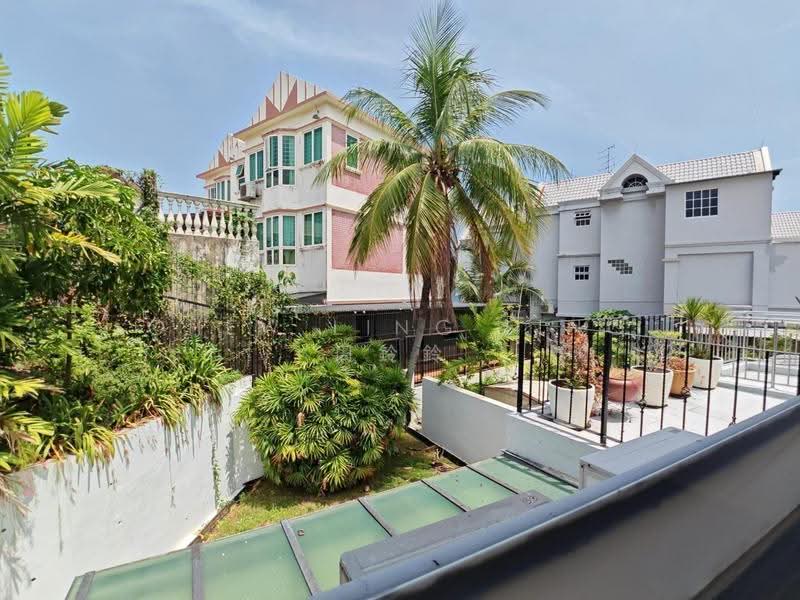 Freehold Semi D in Jalan Tua Kong East Coast, East Coast / Marine Parade, 5 Bedrooms, 2,928 sqft, Semi-Detached House For Sale, by Chew Ling Ling 周鈴鈴, 500254766 - Exterior - PropertyGuru.com.sg