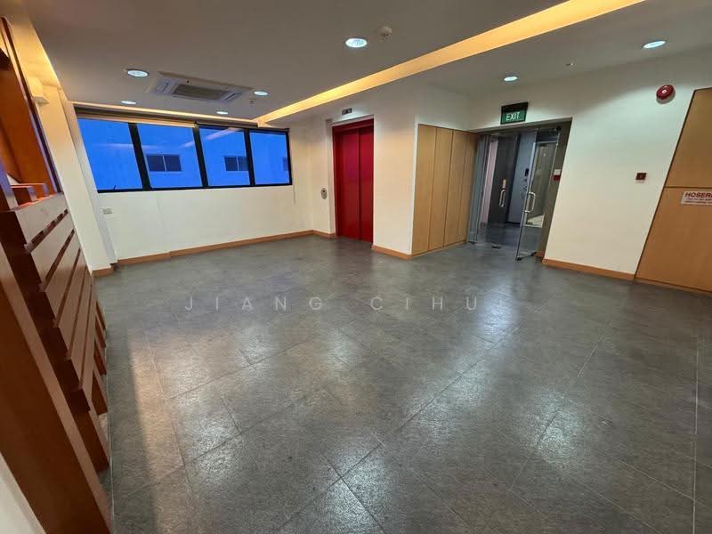 LHK2 Building, 76 Playfair Road, Macpherson / Potong Pasir, 2,583 sqft, Light Industrial (B1) For Sale, by Jiang Cihui, 500254774 - Entrance - CommercialGuru.com.sg