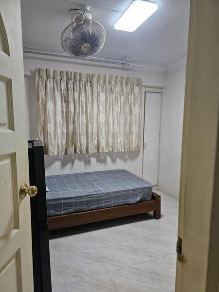 460 Tampines Street 42, 460 Tampines Street 42, Pasir Ris / Tampines, Room Rental, 250 sqft, HDB Flat For Rent, by Nooria A Hameed, 500254786 - Bedroom - PropertyGuru.com.sg