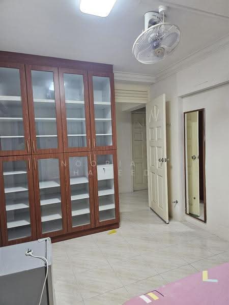 460 Tampines Street 42, 460 Tampines Street 42, Pasir Ris / Tampines, Room Rental, 250 sqft, HDB Flat For Rent, by Nooria A Hameed, 500254786 - Interior - PropertyGuru.com.sg