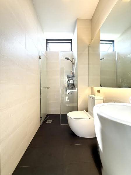 Clementi Park, 127 Sunset Way, Clementi Park / Upper Bukit Timah, 3 Bedrooms, 1,722 sqft, Condominium For Sale, by Jan Tan, 500254789 - Common Bathroom - PropertyGuru.com.sg