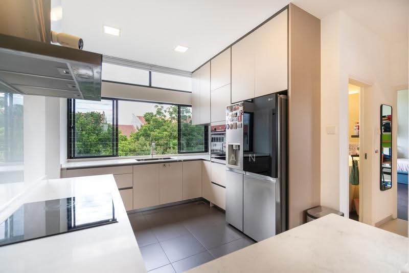 Clementi Park, 127 Sunset Way, Clementi Park / Upper Bukit Timah, 3 Bedrooms, 1,722 sqft, Condominium For Sale, by Jan Tan, 500254789 - Kitchen - PropertyGuru.com.sg
