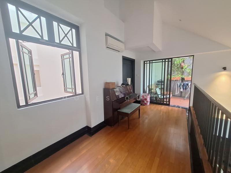 Exquisite High-Floor Loft Living. Rare 4Bedder Hidden Gem in Prime D9, Kim Yam Road, Orchard / River Valley, 4 Bedrooms, 2,530 sqft, Condominium For Sale, by Moses Quek, 500254795 - Interior - PropertyGuru.com.sg
