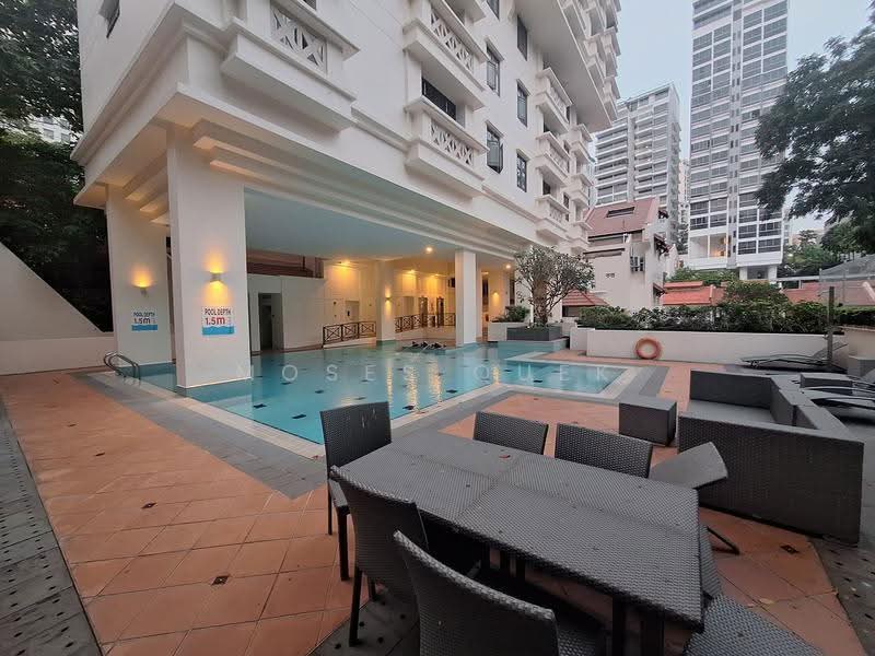 Exquisite High-Floor Loft Living. Rare 4Bedder Hidden Gem in Prime D9, Kim Yam Road, Orchard / River Valley, 4 Bedrooms, 2,530 sqft, Condominium For Sale, by Moses Quek, 500254795 - Pool - PropertyGuru.com.sg