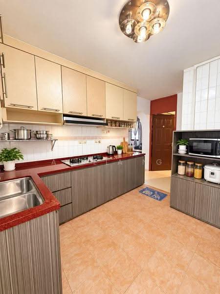 961 Jurong West Street 92, 961 Jurong West Street 92, Boon Lay / Jurong / Tuas, 3 Bedrooms, 1,109 sqft, HDB Flat For Sale, by Angela Ng, 500254806 - Kitchen - PropertyGuru.com.sg