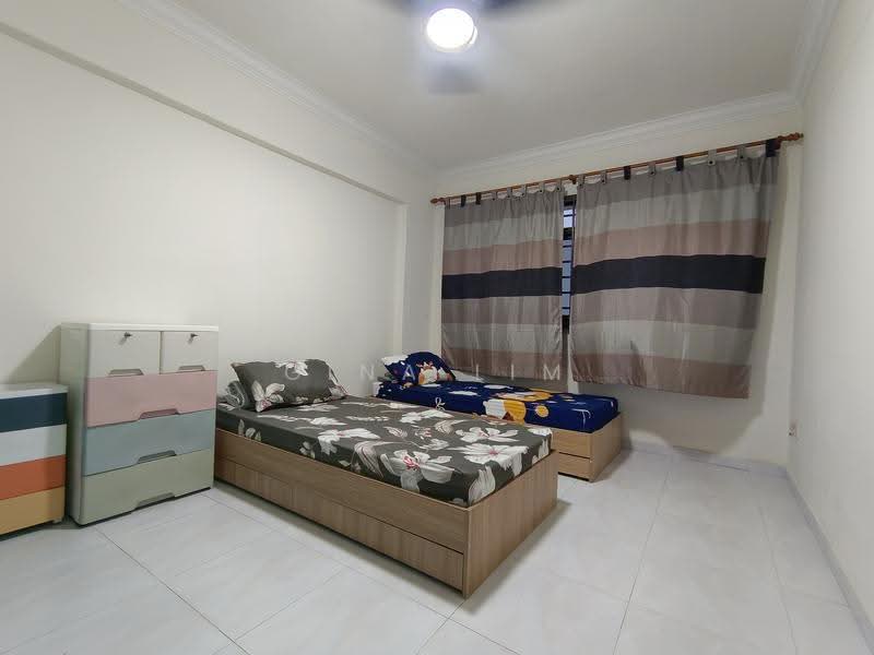 674B Jurong West Street 65, 674B Jurong West Street 65, Boon Lay / Jurong / Tuas, Room Rental, 200 sqft, HDB Flat For Rent, by Gina Lim, 500254812 - Bedroom - PropertyGuru.com.sg