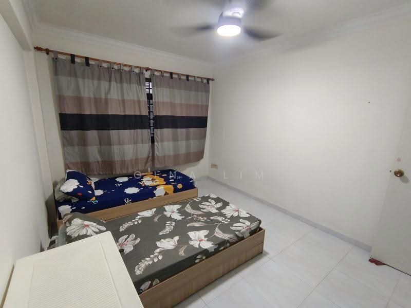 674B Jurong West Street 65, 674B Jurong West Street 65, Boon Lay / Jurong / Tuas, Room Rental, 200 sqft, HDB Flat For Rent, by Gina Lim, 500254812 - Bedroom - PropertyGuru.com.sg