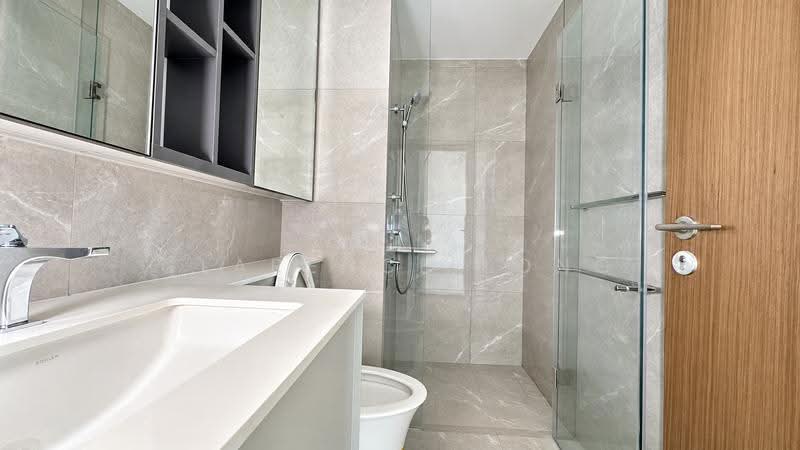 Grand Dunman, 10 Dunman Road, East Coast / Marine Parade, 2 Bedrooms, 775 sqft, Condominium For Sale, by Clarence Long, 500254854 - Bathroom - PropertyGuru.com.sg