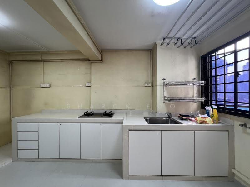 98 Whampoa Drive, 98 Whampoa Drive, Balestier / Toa Payoh, 2 Bedrooms, 700 sqft, HDB Flat For Sale, by Sharon Foo, 500254879 - Kitchen Cabinet - PropertyGuru.com.sg