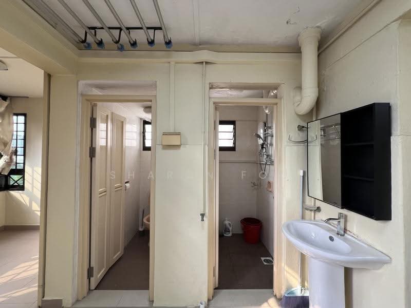 98 Whampoa Drive, 98 Whampoa Drive, Balestier / Toa Payoh, 2 Bedrooms, 700 sqft, HDB Flat For Sale, by Sharon Foo, 500254879 - Bathroom - PropertyGuru.com.sg