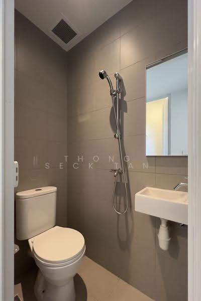 KI Residences At Brookvale, 16 Brookvale Drive, Clementi Park / Upper Bukit Timah, 3 Bedrooms, 1,173 sqft, Condominium For Sale, by Thong Seck Tan, 500254884 - Bathroom - PropertyGuru.com.sg