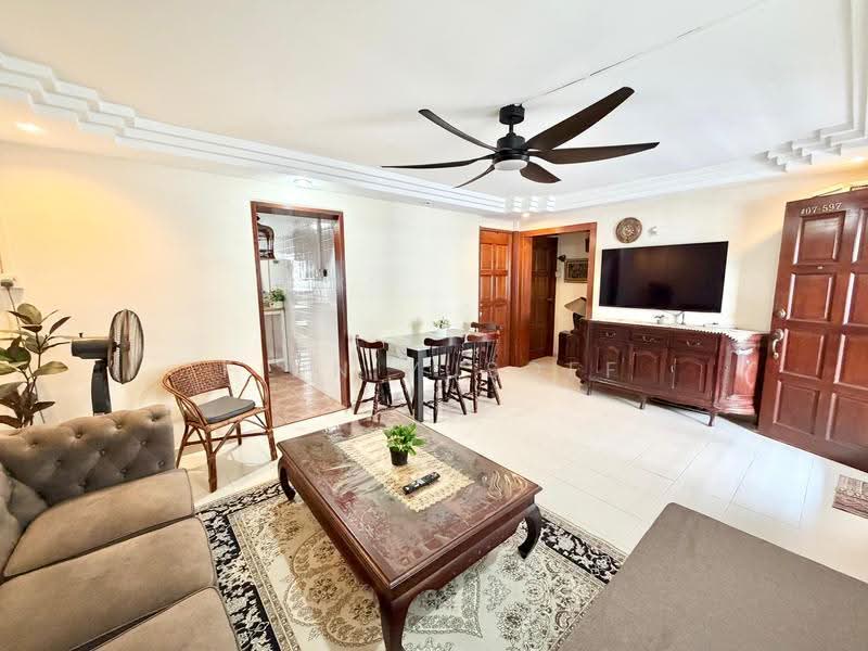 53 Teban Gardens Road, 53 Teban Gardens Road, Boon Lay / Jurong / Tuas, 3 Bedrooms, 890 sqft, HDB Flat For Sale, by Finn Yusoff, 500254898 - Living Room - PropertyGuru.com.sg