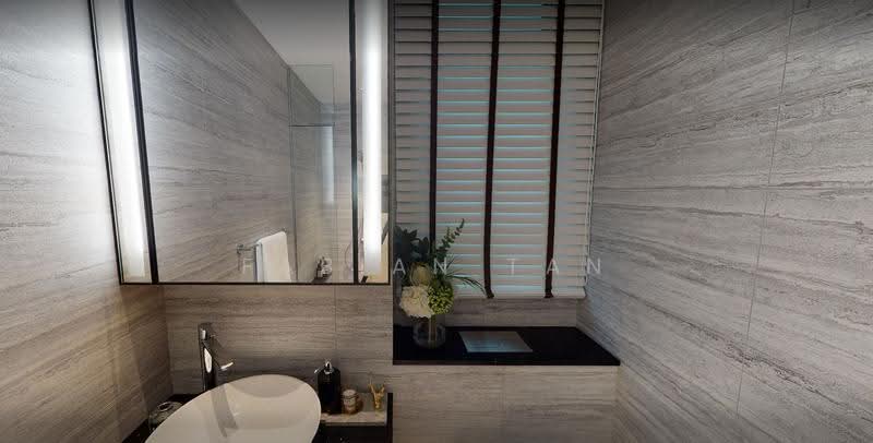 Cheap Freehold Penthouse, Buona Vista / West Coast / Clementi New Town, 4 Bedrooms, 1,830 sqft, Condominium For Sale, by Fabian Tan, 500254960 - Bathroom - PropertyGuru.com.sg