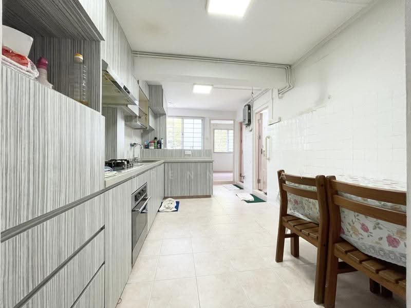 32 Marine Crescent, 32 Marine Crescent, East Coast / Marine Parade, 3 Bedrooms, 700 sqft, HDB Flat For Sale, by Torrenn Tnay, 500254962 - Kitchen - PropertyGuru.com.sg