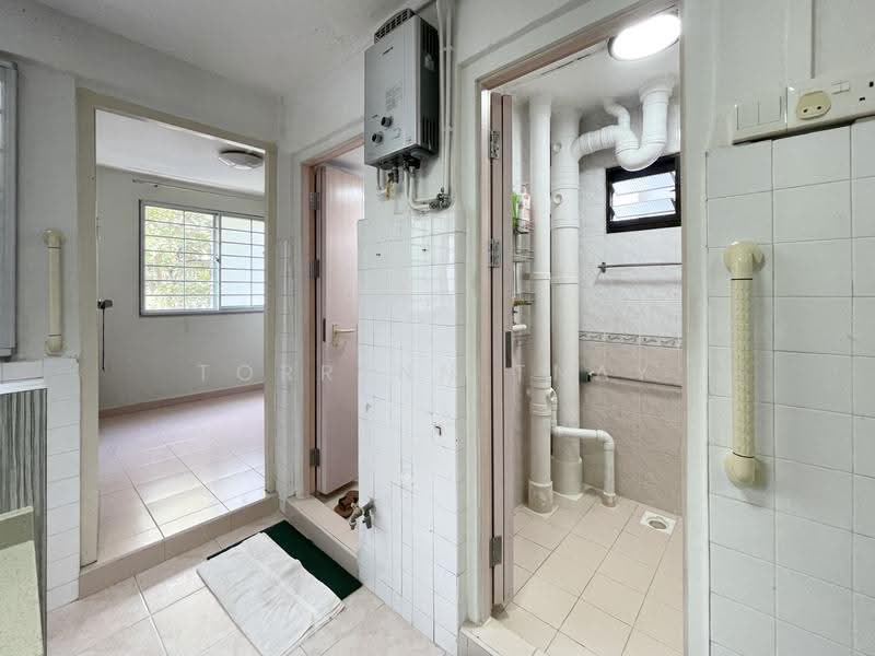 32 Marine Crescent, 32 Marine Crescent, East Coast / Marine Parade, 3 Bedrooms, 700 sqft, HDB Flat For Sale, by Torrenn Tnay, 500254962 - Interior - PropertyGuru.com.sg