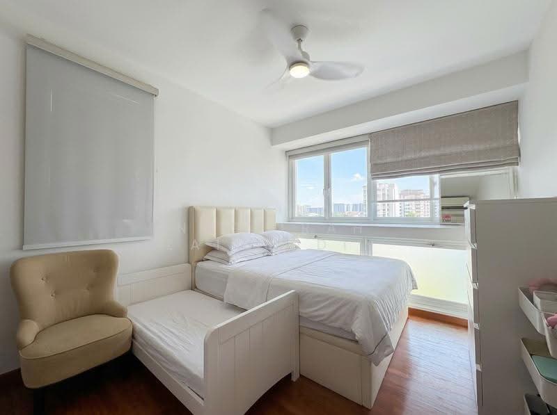 The Esparis, 9B Pasir Ris Drive 4, Pasir Ris / Tampines, 4 Bedrooms, 1,464 sqft, Condominium For Sale, by Nadzirah Zainuddin, 500254966 - Bedroom - PropertyGuru.com.sg