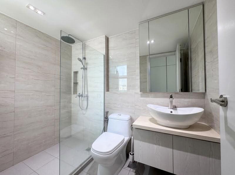 The Esparis, 9B Pasir Ris Drive 4, Pasir Ris / Tampines, 4 Bedrooms, 1,464 sqft, Condominium For Sale, by Nadzirah Zainuddin, 500254966 - Bathroom - PropertyGuru.com.sg