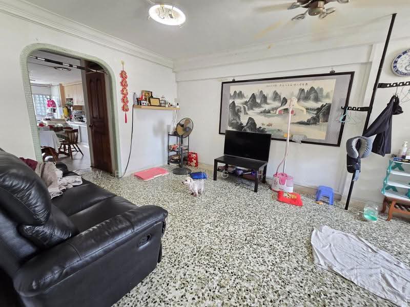402 Bedok North Avenue 3, 402 Bedok North Avenue 3, Bedok / Upper East Coast, 3 Bedrooms, 990 sqft, HDB Flat For Rent, by Wee Ming Hao, 500254972 - Living Room - PropertyGuru.com.sg