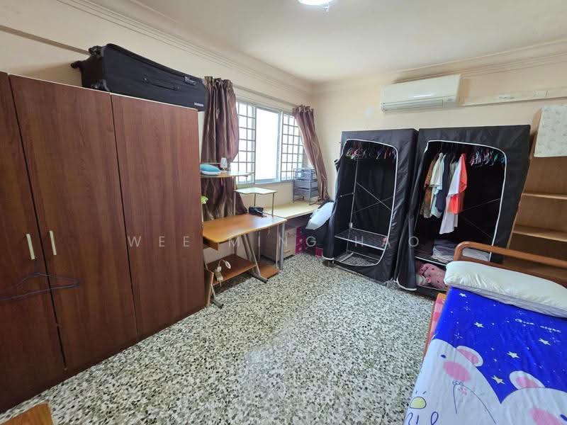 402 Bedok North Avenue 3, 402 Bedok North Avenue 3, Bedok / Upper East Coast, 3 Bedrooms, 990 sqft, HDB Flat For Rent, by Wee Ming Hao, 500254972 - Bedroom - PropertyGuru.com.sg