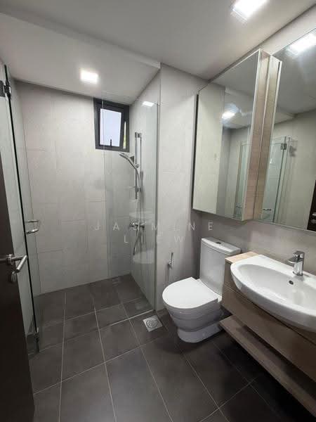 Terrene at Bukit Timah, 117 Jalan Jurong Kechil, Clementi Park / Upper Bukit Timah, 2 Bedrooms, 1,001 sqft, Condominium For Rent, by Jasmine Liew, 500254982 - Bathroom - PropertyGuru.com.sg