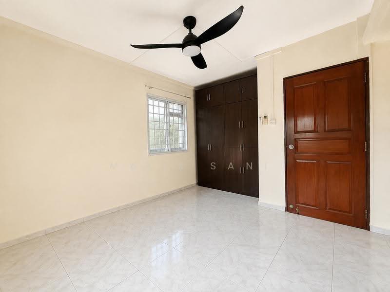 450D Tampines Street 42, 450D Tampines Street 42, Pasir Ris / Tampines, 4 Bedrooms, 1,313 sqft, HDB Flat For Sale, by Malik Sani, 500254996 - PropertyGuru.com.sg