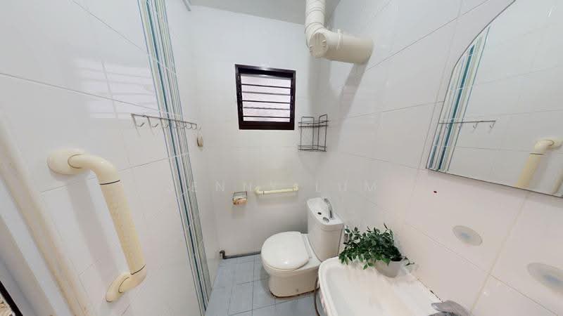 587 Cheng San Court, 587 Ang Mo Kio Avenue 3, Ang Mo Kio / Bishan / Thomson, 2 Bedrooms, 721 sqft, HDB Flat For Sale, by Jenny Lum, 500255002 - PropertyGuru.com.sg