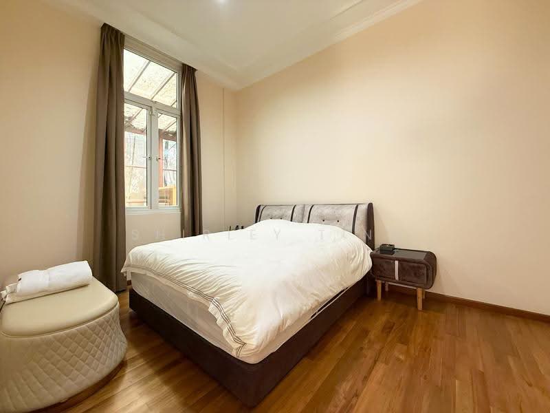 Beautiful Large Detached for rent at Merryn/kheam/trevose, Newton / Novena, 5 Bedrooms, 5,500 sqft, Detached House For Rent, by Shirley Ting, 500255012 - Bedroom - PropertyGuru.com.sg