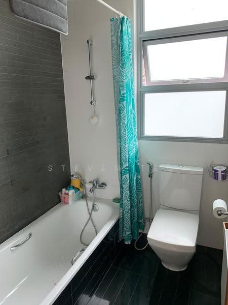 Park Infinia at Wee Nam, 2 Lincoln Road, Newton / Novena, 2 Bedrooms, 850 sqft, Condominium For Rent, by Steven Teo, 500255035 - Bathroom - PropertyGuru.com.sg