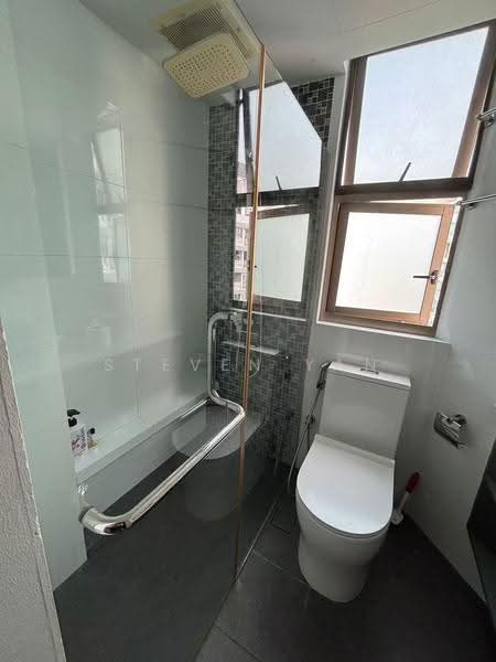 Orchid Park Condominium, 81 Yishun Street 81, Sembawang / Yishun, Room Rental, 200 sqft, Condominium For Rent, by Steven Yan, 500255037 - Bathroom - PropertyGuru.com.sg