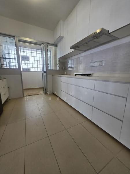 409C Northshore Drive, 409C Northshore Drive, Hougang / Punggol / Sengkang, 3 Bedrooms, 1,011 sqft, HDB Flat For Rent, by Cynthia Cheraphlin Lee Kwai Hoe, 500255054 - Kitchen - PropertyGuru.com.sg