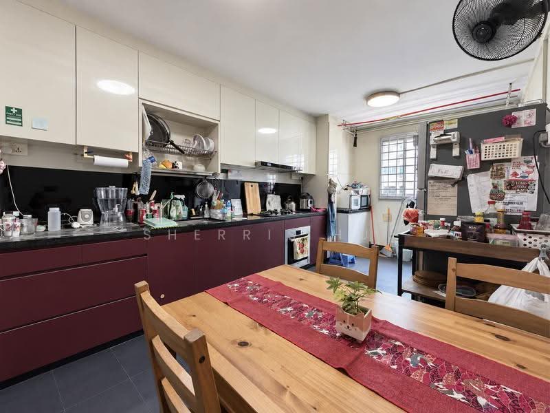 217 Yishun Street 21, 217 Yishun Street 21, Sembawang / Yishun, 2 Bedrooms, 689 sqft, HDB Flat For Sale, by Sherris Hui, 500255070 - Kitchen - PropertyGuru.com.sg