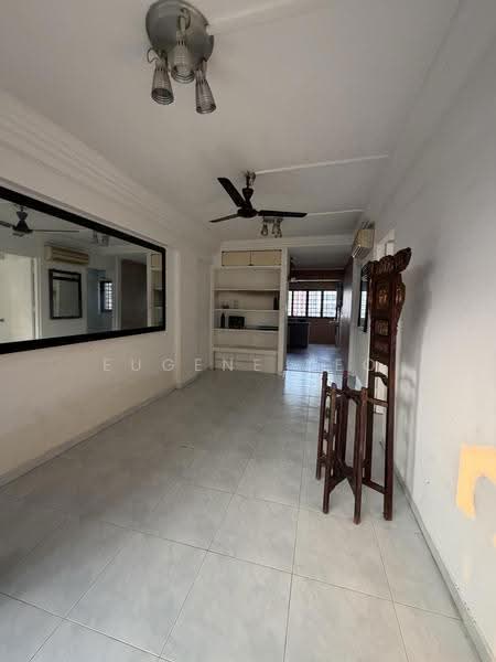 264 Waterloo Street, 264 Waterloo Street, Beach Road / Bugis / Rochor, 2 Bedrooms, 731 sqft, HDB Flat For Sale, by Eugene Yeo, 500255071 - Original Living Room - PropertyGuru.com.sg