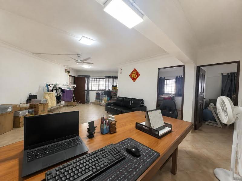 211 Bukit Batok Street 21, 211 Bukit Batok Street 21, Dairy Farm / Bukit Panjang / Choa Chu Kang, 3 Bedrooms, 1,163 sqft, HDB Flat For Sale, by Kaye Poh, 500255072 - Living Room - PropertyGuru.com.sg