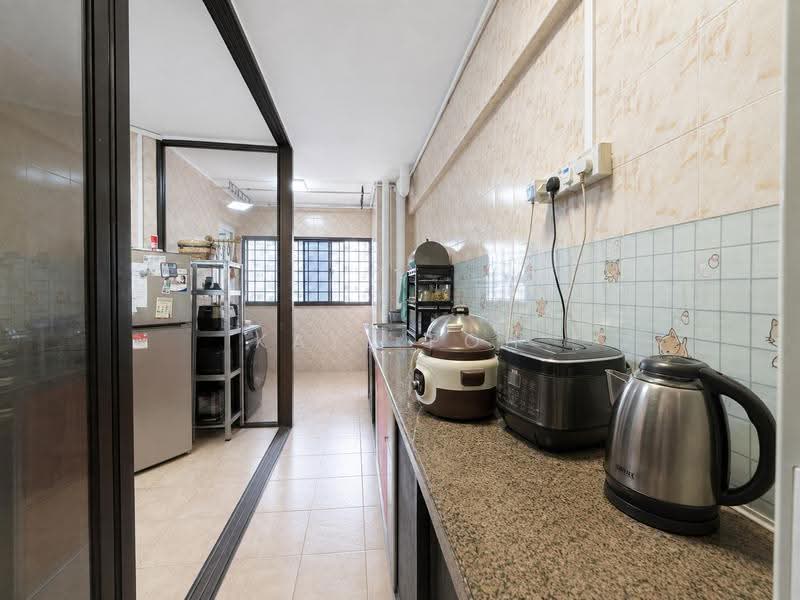 211 Bukit Batok Street 21, 211 Bukit Batok Street 21, Dairy Farm / Bukit Panjang / Choa Chu Kang, 3 Bedrooms, 1,163 sqft, HDB Flat For Sale, by Kaye Poh, 500255072 - Kitchen - PropertyGuru.com.sg