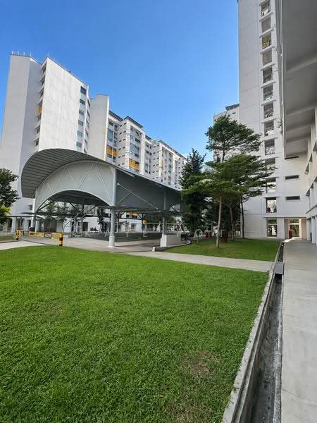 211 Bukit Batok Street 21, 211 Bukit Batok Street 21, Dairy Farm / Bukit Panjang / Choa Chu Kang, 3 Bedrooms, 1,163 sqft, HDB Flat For Sale, by Kaye Poh, 500255072 - Exterior - PropertyGuru.com.sg