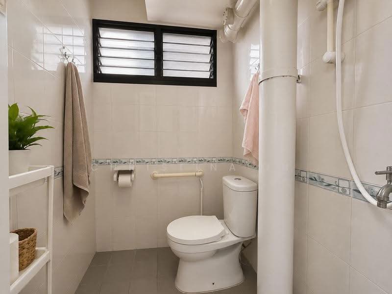 461 Ang Mo Kio Avenue 10, 461 Ang Mo Kio Avenue 10, Ang Mo Kio / Bishan / Thomson, 2 Bedrooms, 732 sqft, HDB Flat For Rent, by Christina Oh, 500255077 - Bathroom - PropertyGuru.com.sg