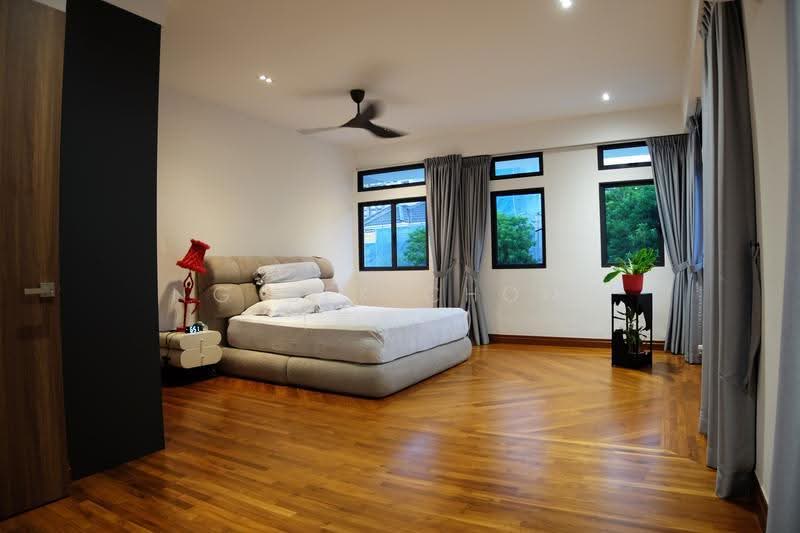 Holland Grove, Holland Grove View, Tanglin / Holland / Bukit Timah, 4 Bedrooms, 2,250 sqft, Semi-Detached House For Sale, by Ng Gek Chong (黄岳聪), 500255096 - Bedroom - PropertyGuru.com.sg
