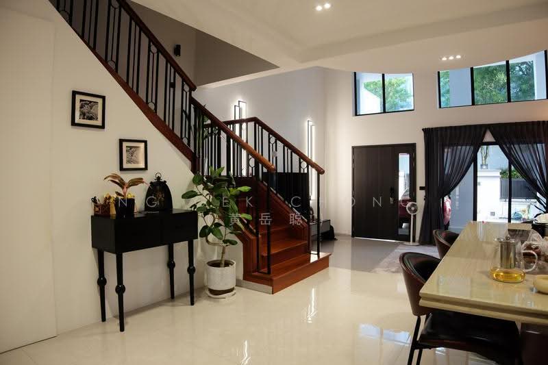 Holland Grove, Holland Grove View, Tanglin / Holland / Bukit Timah, 4 Bedrooms, 2,250 sqft, Semi-Detached House For Sale, by Ng Gek Chong (黄岳聪), 500255096 - Interior - PropertyGuru.com.sg