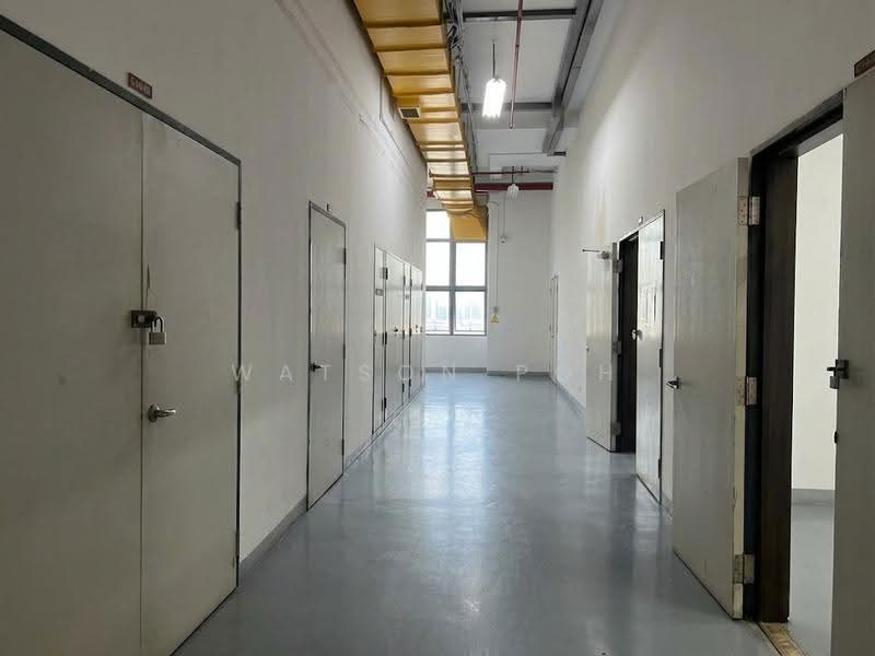 CSI Distribution Centre, 2 Kim Chuan Drive, Hougang / Punggol / Sengkang, 1,819 sqft, Factory / Workshop (B2) For Rent, by Watson Poh, 500255108 - Corridor - CommercialGuru.com.sg
