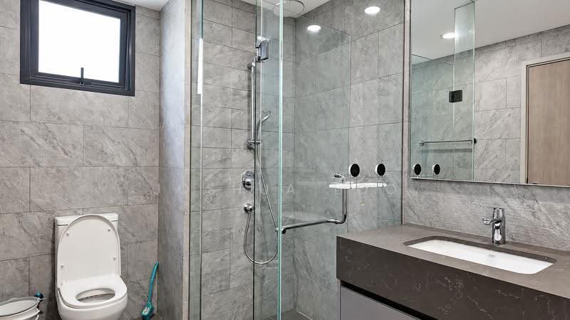 Sixteen35 Residences, 16 Lorong 35 Geylang, Eunos / Geylang / Paya Lebar, 2 Bedrooms, 538 sqft, Condominium For Sale, by Joshua Loo, 500255109 - Bathroom - PropertyGuru.com.sg