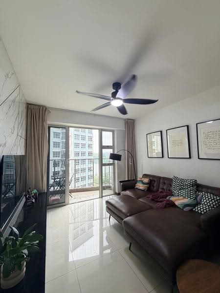 325B Sumang Walk, 325B Sumang Walk, Hougang / Punggol / Sengkang, 3 Bedrooms, 1,033 sqft, HDB Flat For Sale, by Irene Lee, 500255120 - Living Room - PropertyGuru.com.sg