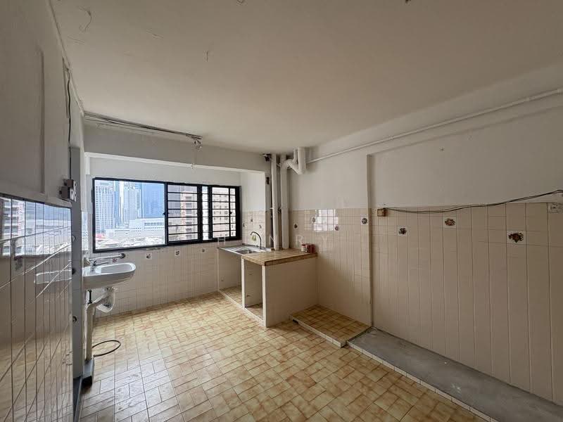 335A Smith Street, 335A Smith Street, Boat Quay / Raffles Place / Marina, 2 Bedrooms, 647 sqft, HDB Flat For Sale, by Henry Poon, 500255124 - Kitchen - PropertyGuru.com.sg