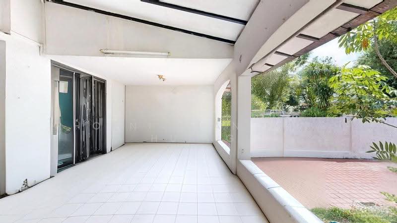 Freehold 2 sty Inter-Terrace Near Kovan MRT, no split level w/ granny room, Freehold Inter-Terrace in Kovan / JIn Hock Chye / Tampines Rd / JIn Rengkam, Hougang / Punggol / Sengkang, 4 Bedrooms, 1,911 sqft, Terraced House For Sale, by Phoenix Tan Feng Huang, 500255135 - PropertyGuru.com.sg