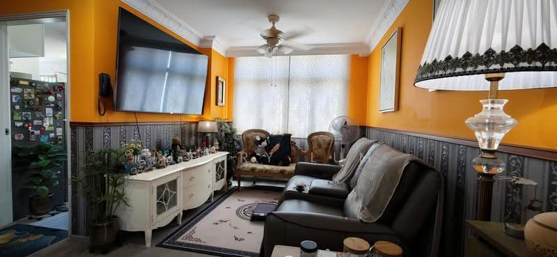 The Sunflower, 10 Lorong 28 Geylang, Eunos / Geylang / Paya Lebar, 3 Bedrooms, 883 sqft, Apartment For Sale, by Jerry Lum, 500255136 - Living Room - PropertyGuru.com.sg